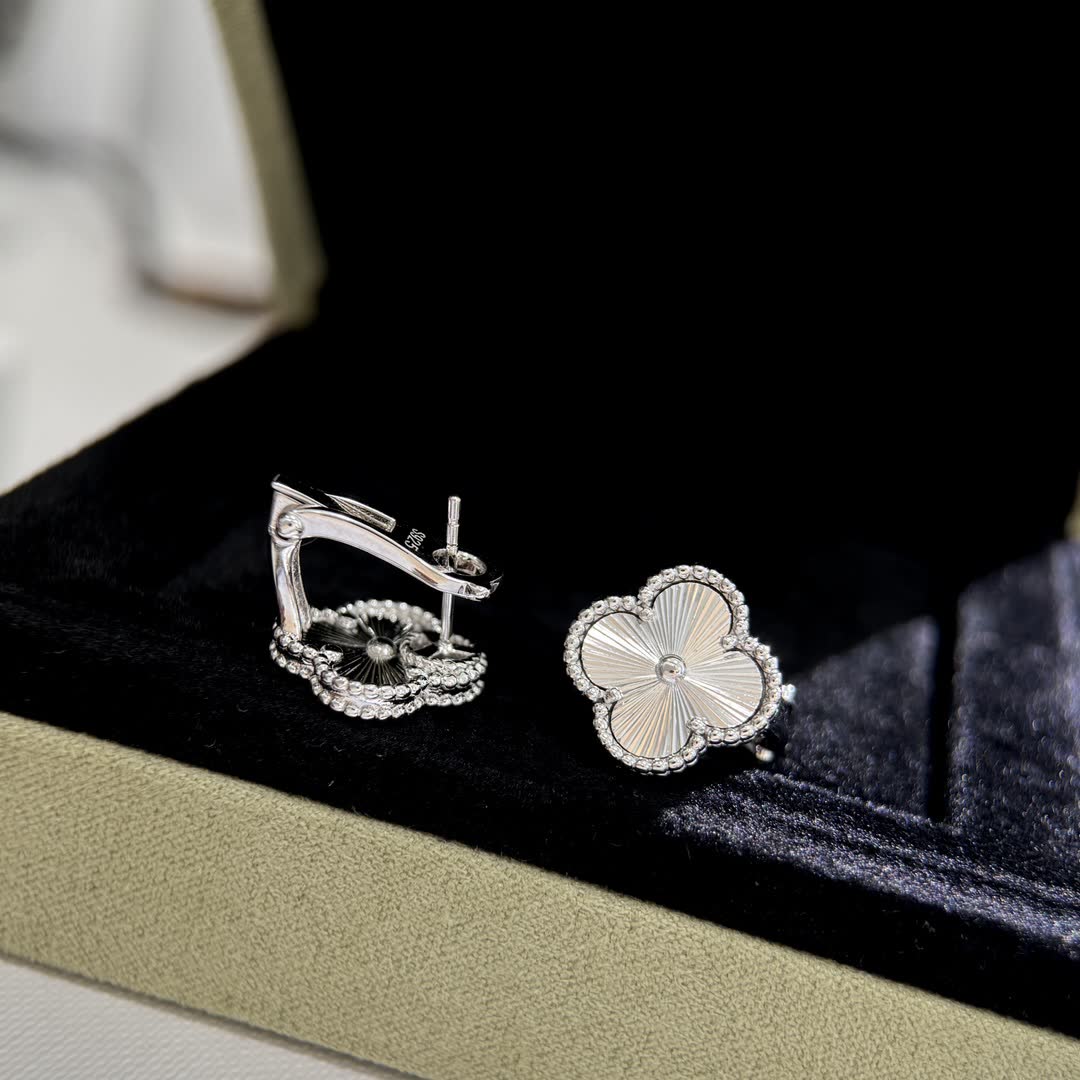 Van Cleef & Arpels Alhambra Earrings